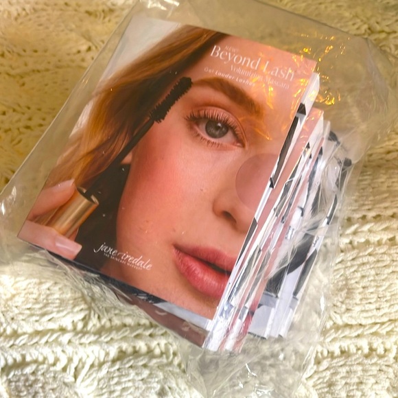 Jane iredale Beyond Lash Mascara sample 10pack - Picture 1 of 3
